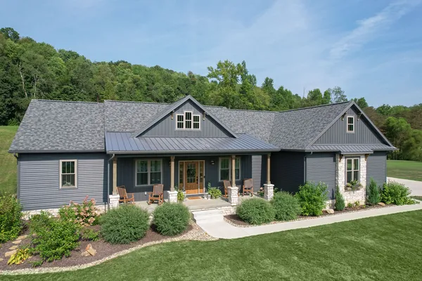 CedarMAX and HeartTech siding in Nautica — home exterior