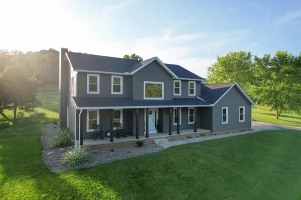 HeartTech siding in Timberline — home exterior