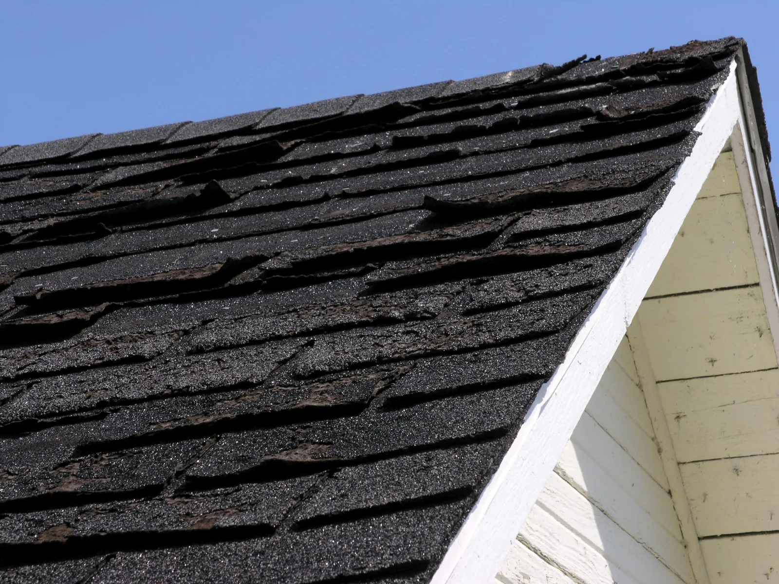 Close-up of a newly installed dark asphalt shingle roof — John Beal Roofing roofing in Mexico, MO